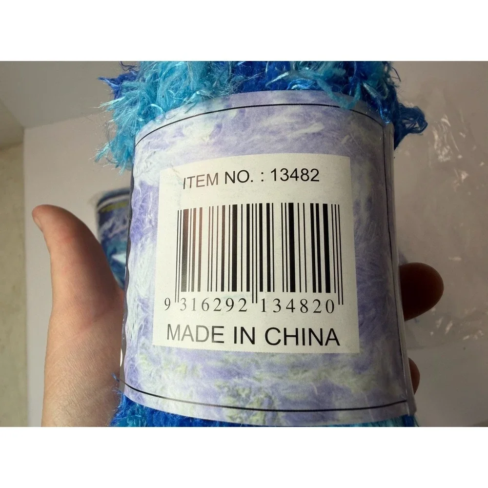 N/A knitting yarn